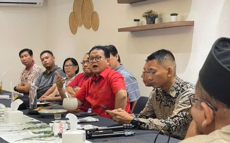 Bersama Warga Keturunan Tionghoa Cirebon, Prof. Rokhmin  Hadirkan Solusi Untuk Masyarakat