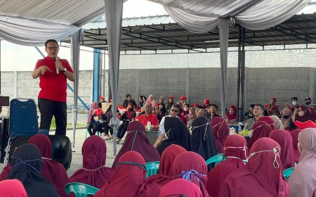 Bersama Karyawan PT BMI, Prof Rokhmin: Saya Warga Asli Cirebon Timur, Wakfakan Diri Untuk Kemajuan Daerah ini
