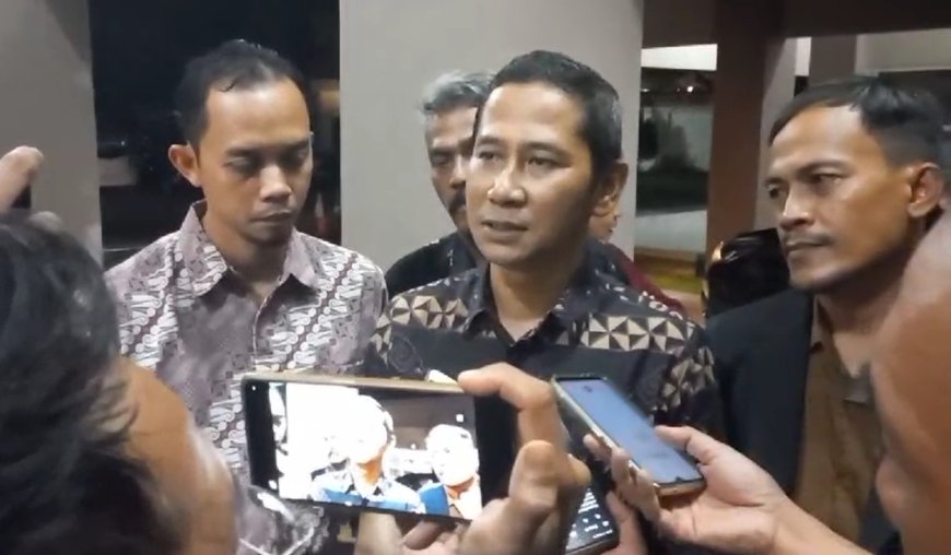 Hadiri Kuliah Kebangsaan Capres No Urut 3 di UMC, Prof Mukti Fajar Nilai Sosok Ganjar Recomended Pimpin Indonesia