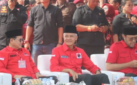 Hajatan Rakyat di Cirebon, Ganjar Sebut Jabatan Ada Batasnya
