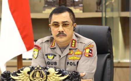 Kapolri Lakukan Upacara Kenaikan Pangkat 4 Kombes  Jadi Brigjen