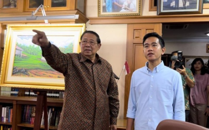 SBY 'Cuti' Melukis Demi Turun Gunung Kampanye Prabowo-Gibran