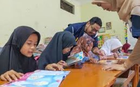 Erha Ultimate, Dukung Gerakkan Relawan Mengajar Anak-anak Pemulung