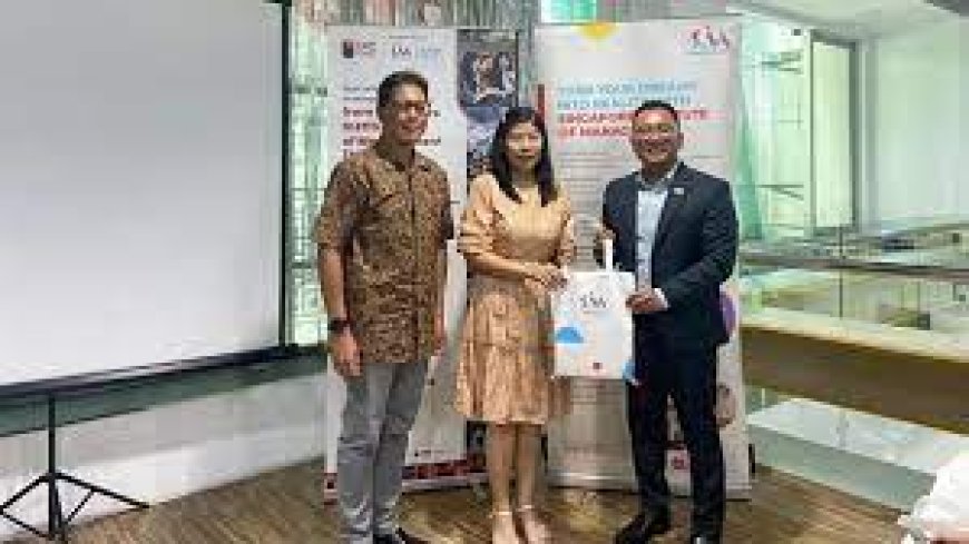 Kolaborasi UIC College dan SIM GE, Mahasiswa Indonesia Kuliah di Jakarta Lulus di Singapura
