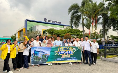 Sharing is Caring, UT Medan Bagikan 450 Paket Takjil ke Pengguna Jalan