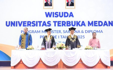 UT  Medan Gelar Wisuda Perdana 2025