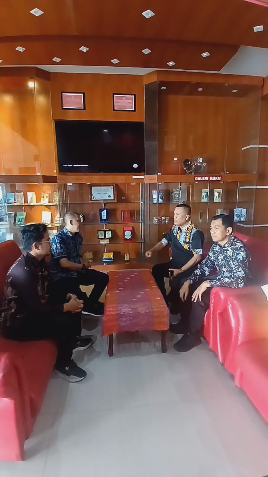 Direktur UT Medan Lakukan Audiensi dan Silaturahmi ke Wakil Bupati Tapanuli Utara