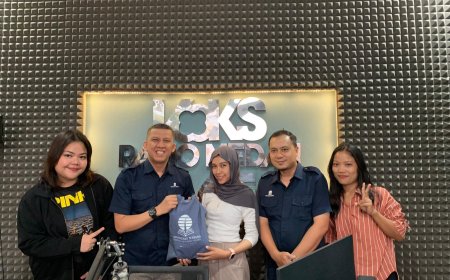 Diskusi Talkshow Radio di Voks FM dan Kiss FM Medan bersama Universitas Terbuka