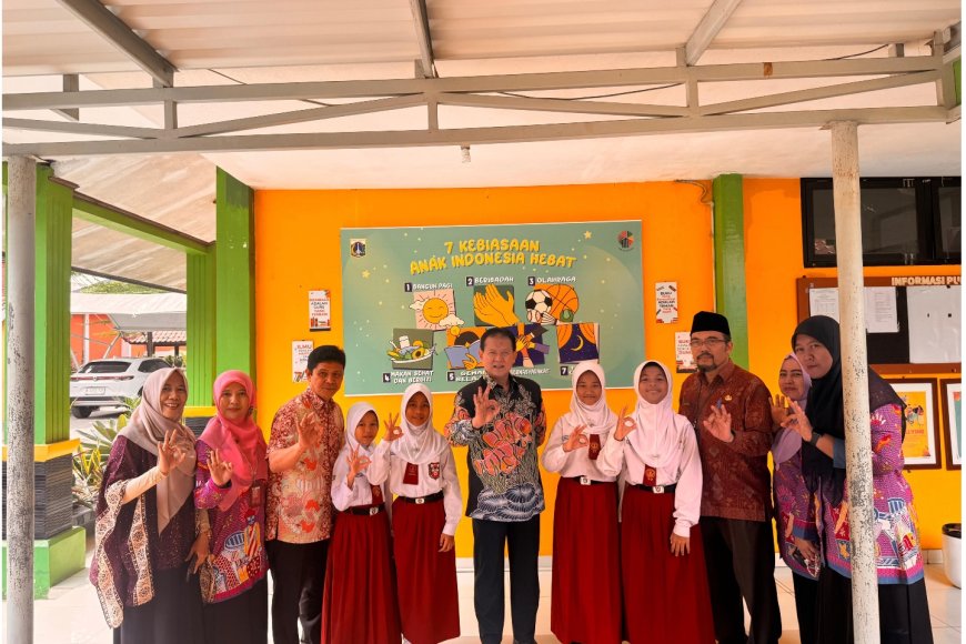 Anak Nelayan Cirebon Timur Tembus Dunia, Prof Rokhmin Jadi Inspirasi Gen Z Indonesia