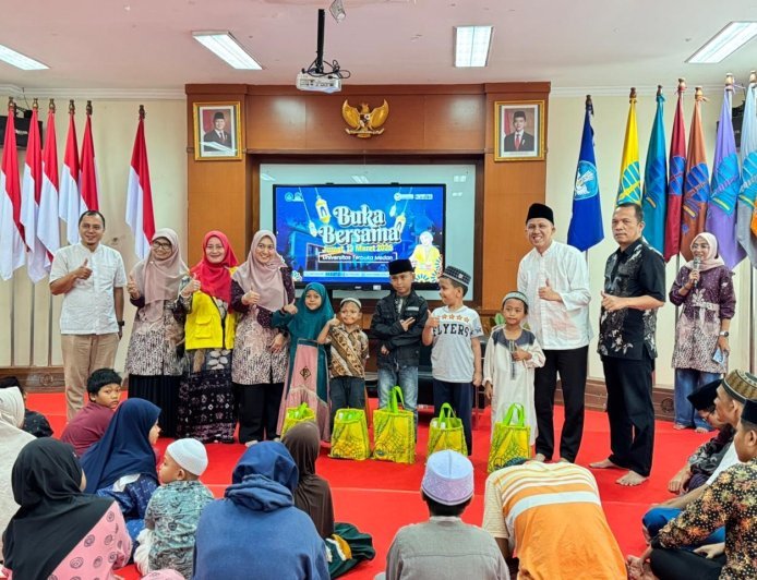 UT Medan Perkuat Kepedulian Sosial Lewat Buka Puasa dan Aksi Berbagi