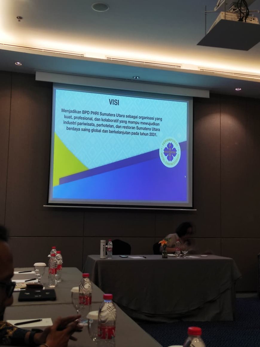 PHRI Sumut Gelar Rapat Perdana, Dirut UT Medan Tekankan Pentingnya Sinergi SDM Pariwisata