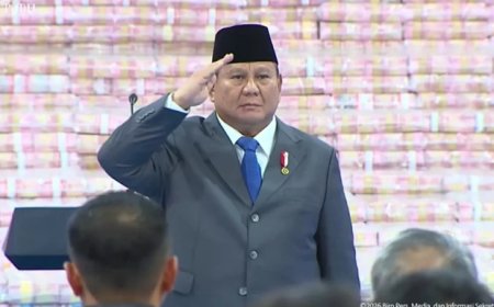 Prabowo Beri Hormat ke Satgas PKH, Tegaskan Siap Berjuang Demi Rakyat
