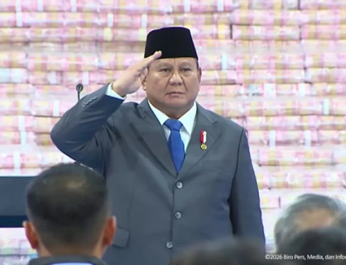 Prabowo Beri Hormat ke Satgas PKH, Tegaskan Siap Berjuang Demi Rakyat
