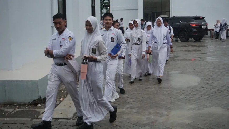 Gen Z Enggan Memilih Jadi Guru, Namun Anggap Jadi Konten Kreator Pendidikan Lebih Menarik
