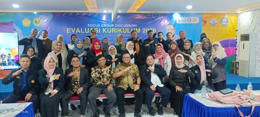 UPS Bekasi  Gelar FGD Evaluasi Kurikulum 2026: Strategi Menuju Akreditasi Unggul Berbasis OBE