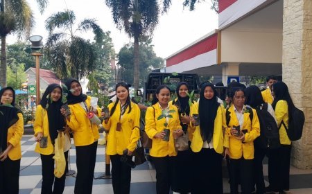 UT Medan dan IKA UT Medan Gerakkan Green University melalui Program “Satu Mahasiswa, Satu Pohon”