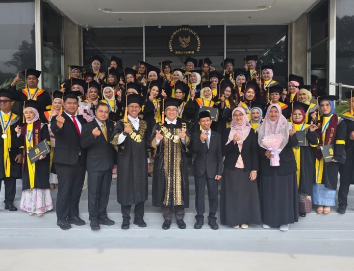 Wisuda UT di KBRI Kuala Lumpur, Teguhkan Komitmen Pendidikan Tanpa Batas bagi Warga Indonesia di Malaysia